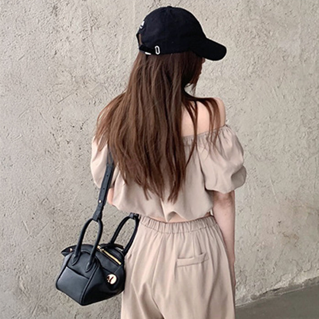 オフショル+ワイドパンツセットアップ