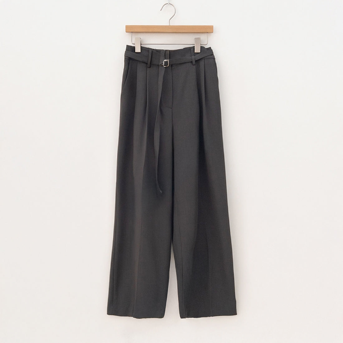 ヘイズ ベルト付きストレートスラックス