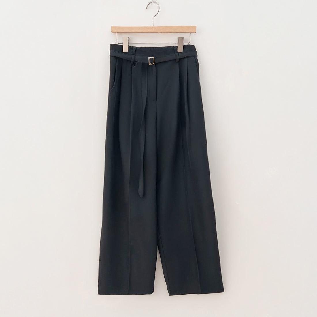 ヘイズ ベルト付きストレートスラックス