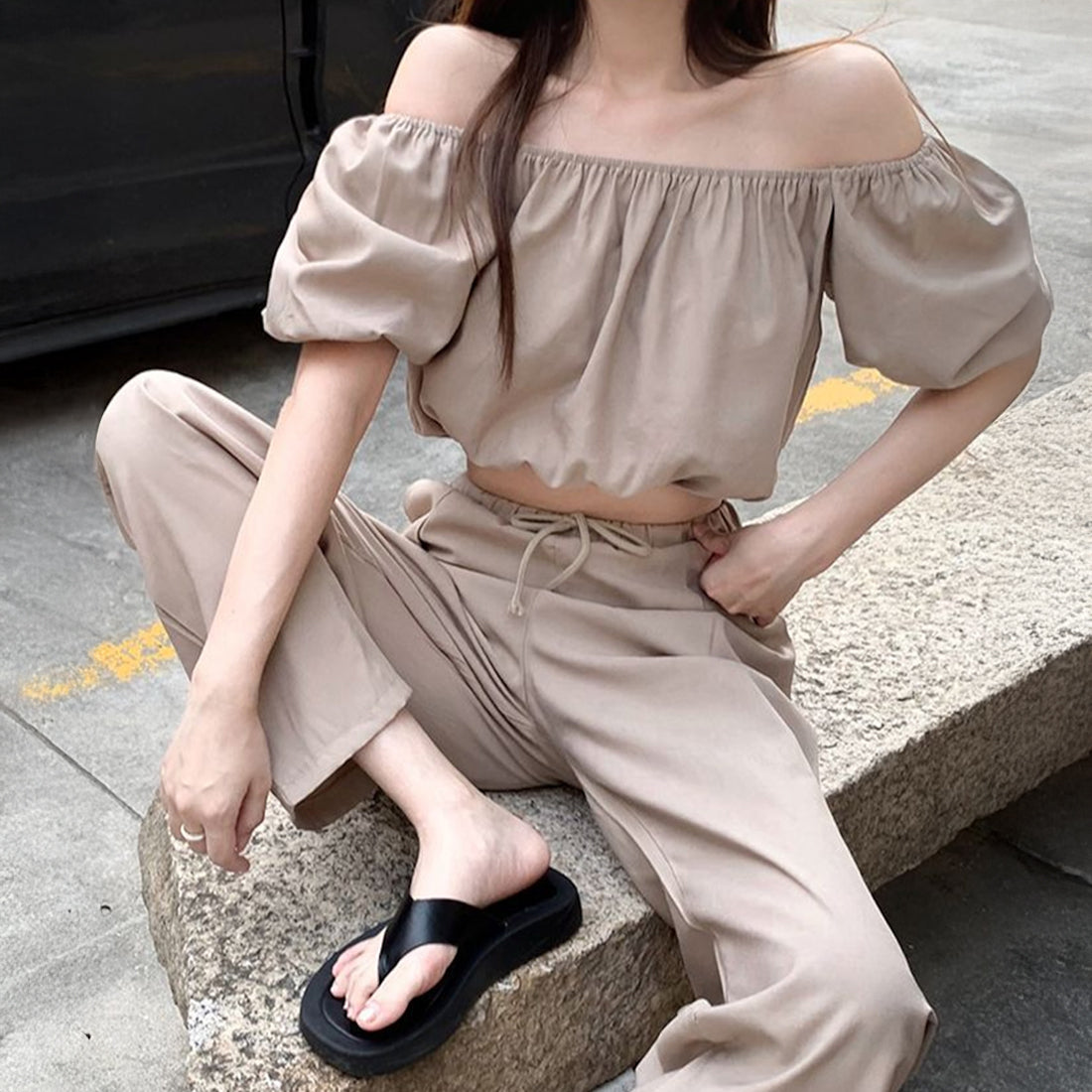 オフショル+ワイドパンツセットアップ