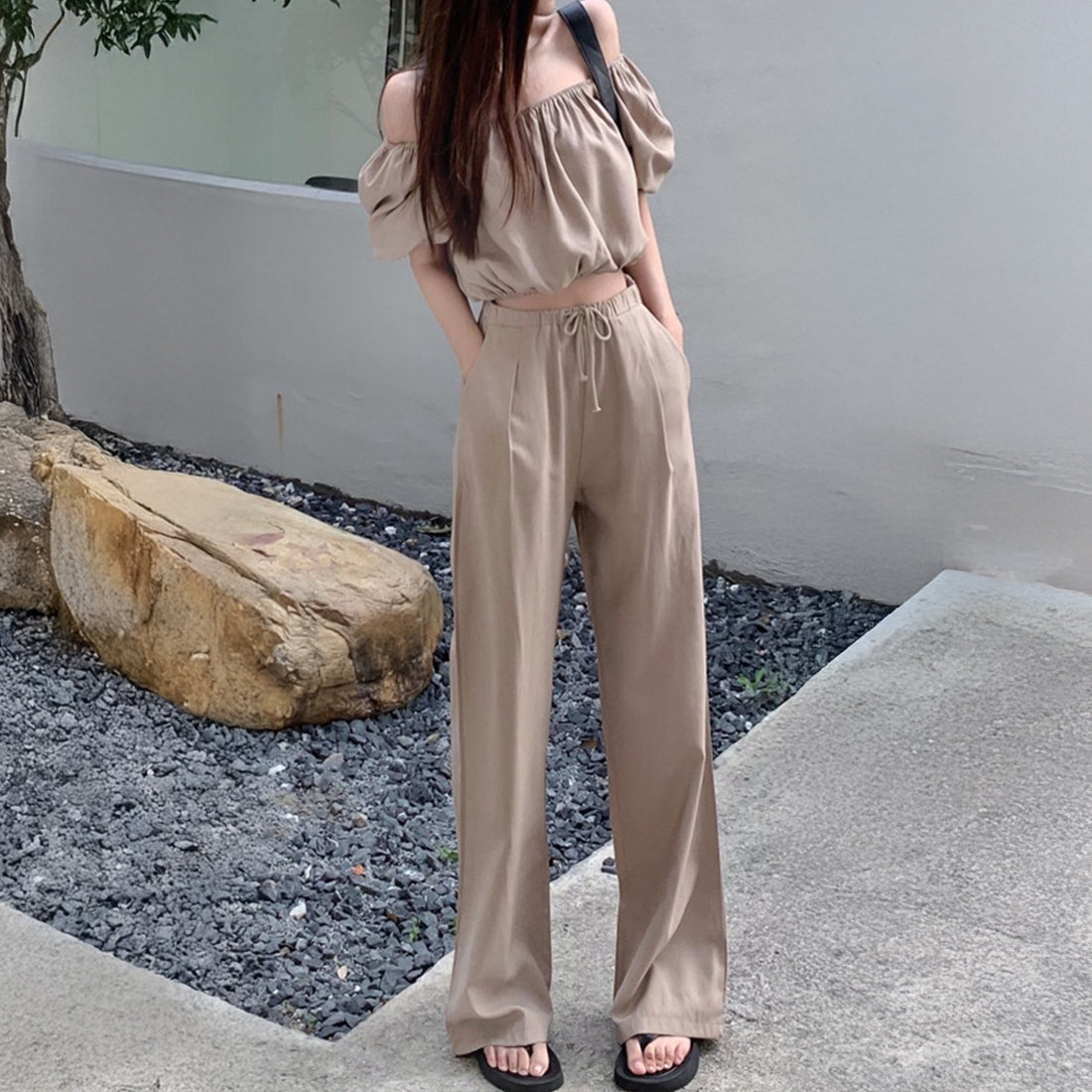 オフショル+ワイドパンツセットアップ