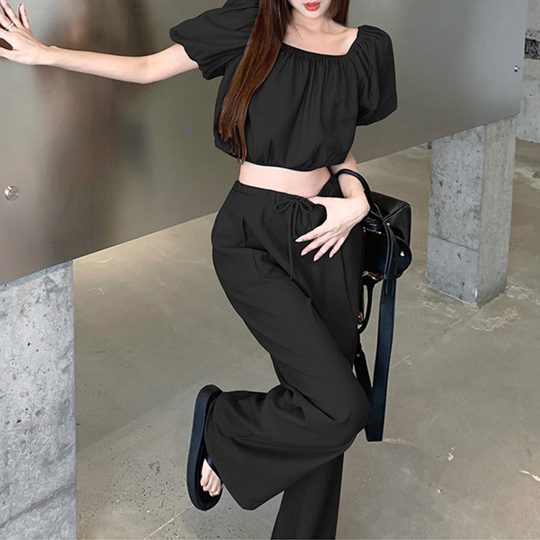 オフショル+ワイドパンツセットアップ