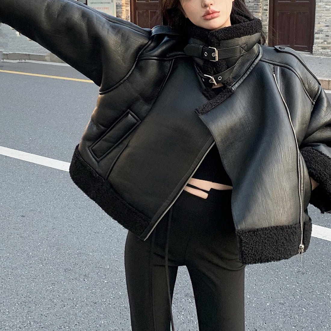 2バックルムートンジャケット