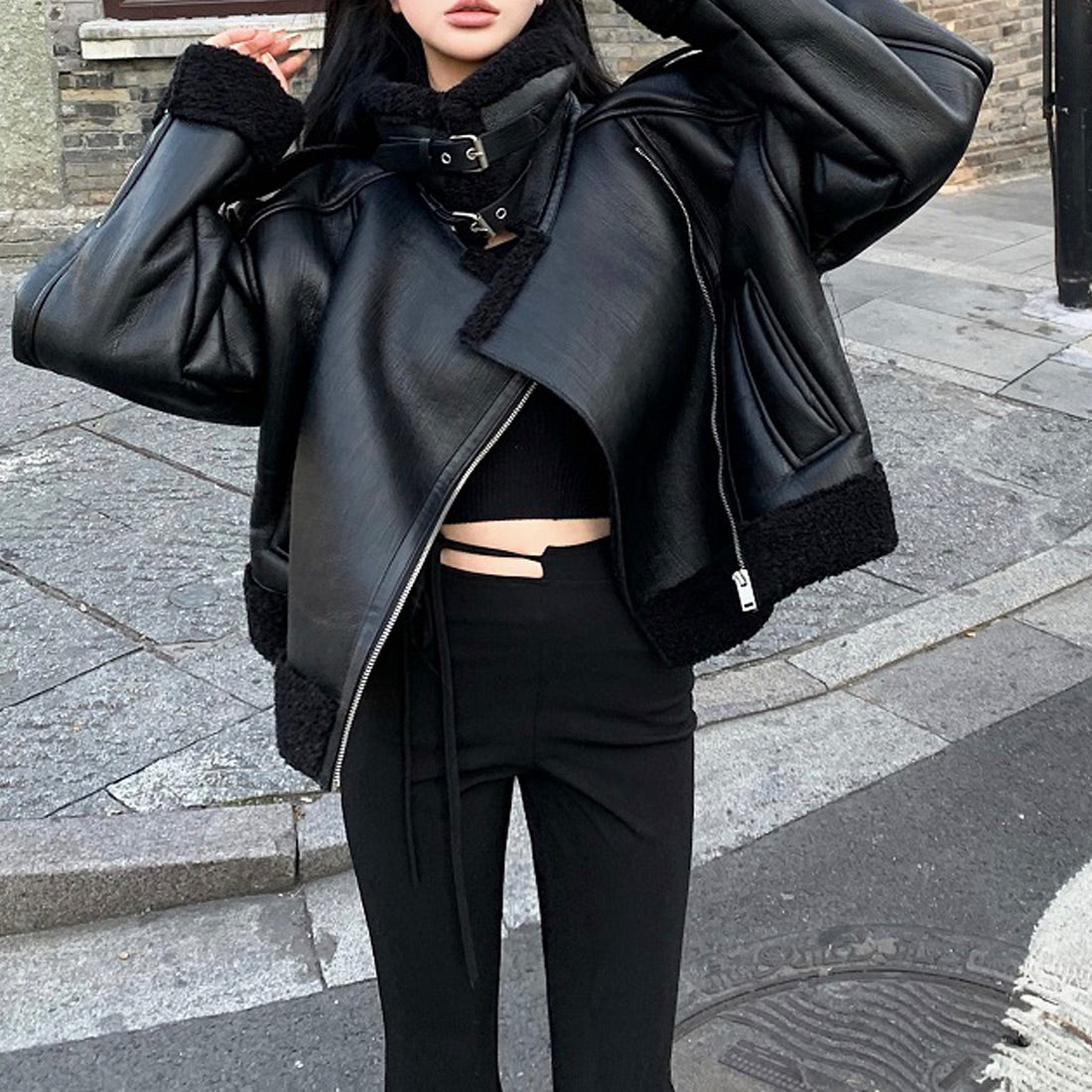 2バックルムートンジャケット