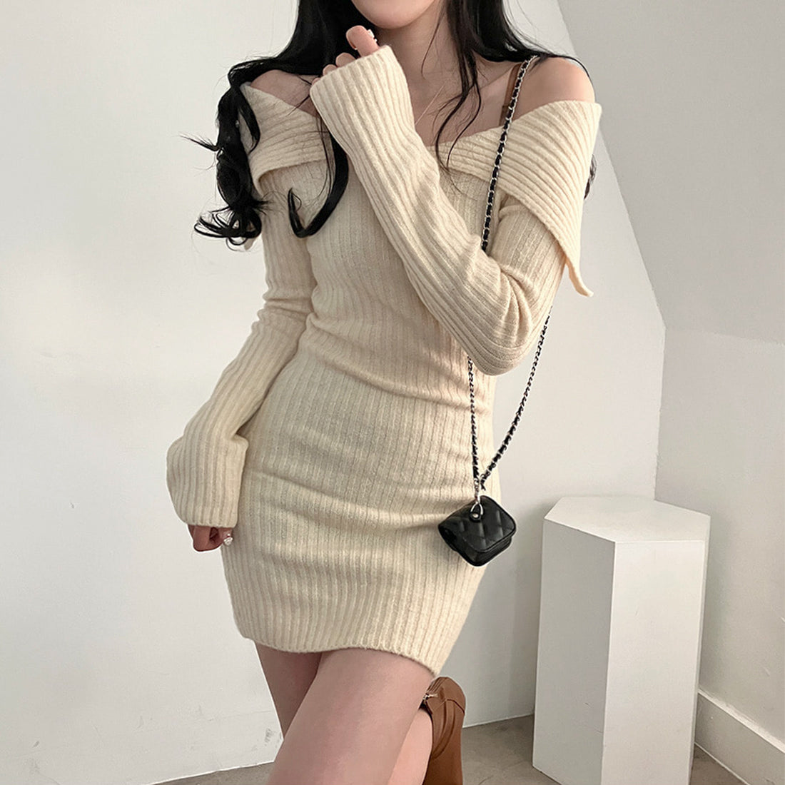 リブオフショルダーニットワンピース – Lavly